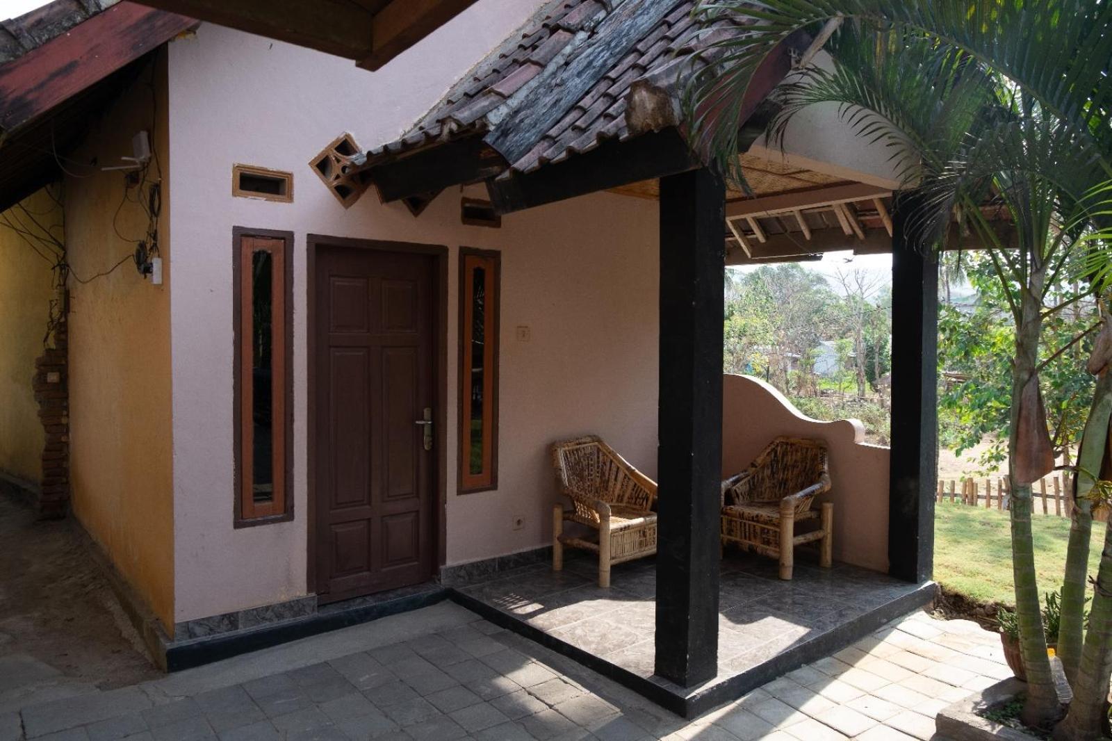 Ramdan Homestay Kuta  Zewnętrze zdjęcie