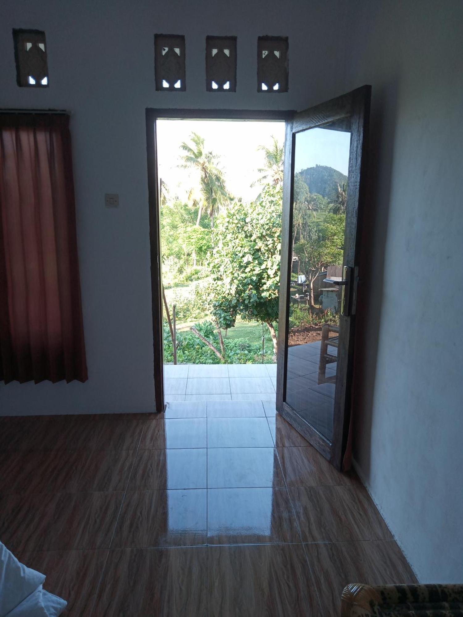Ramdan Homestay Kuta  Zewnętrze zdjęcie