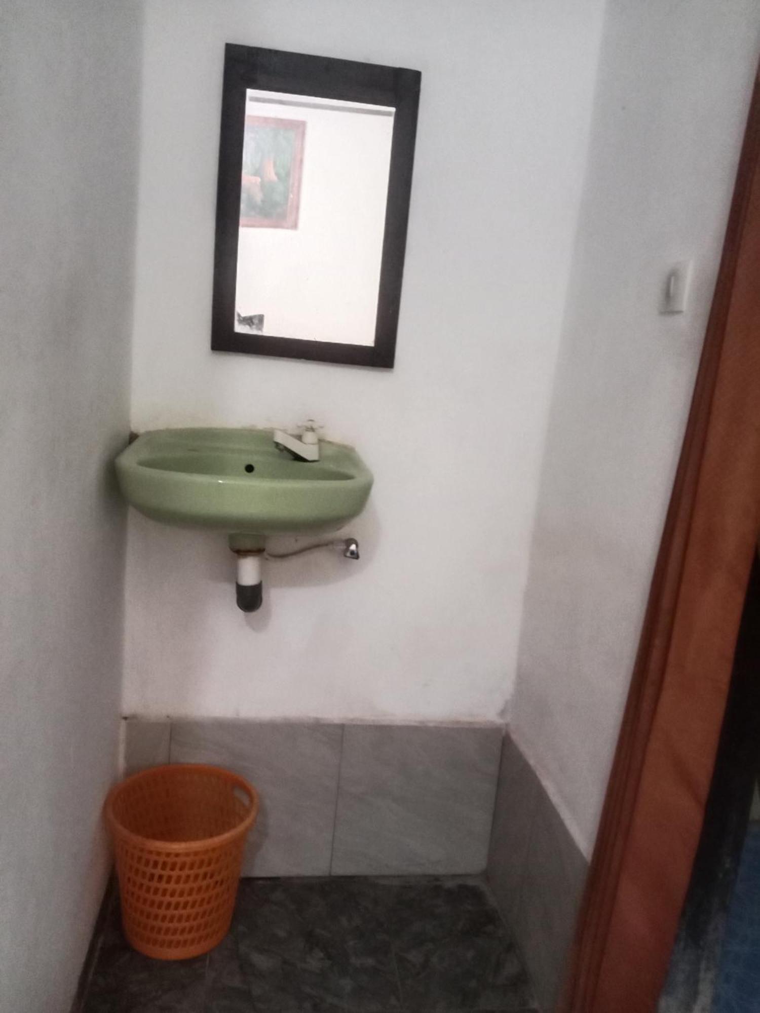 Ramdan Homestay Kuta  Zewnętrze zdjęcie